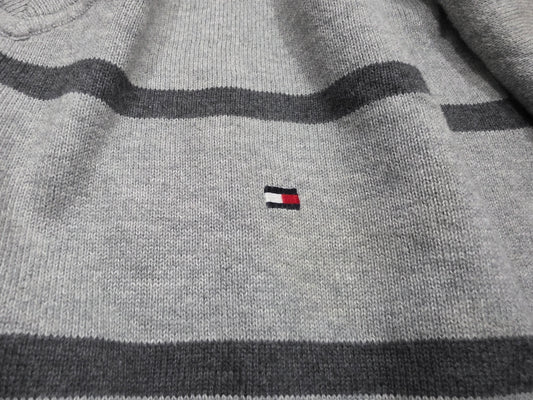 Sueter Tommy Hilfiger Xgrande Xl Gris Linea