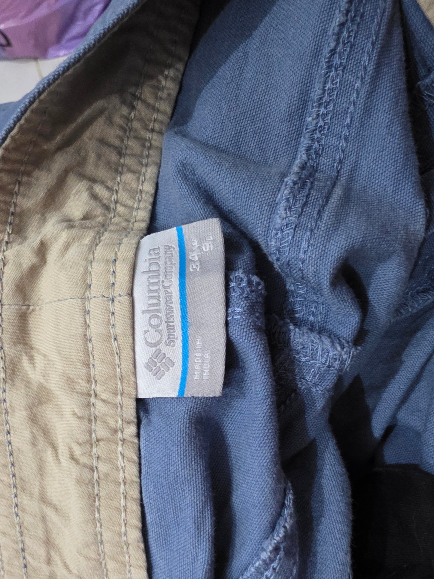 Bermuda Columbia Talla 34 Azul