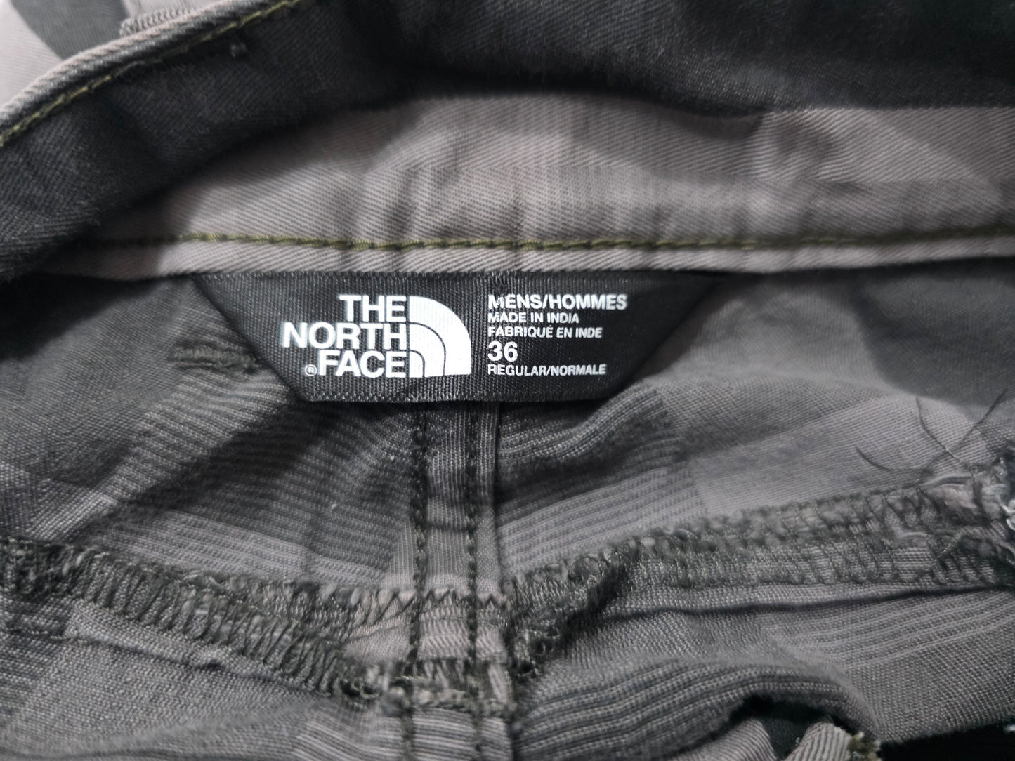 Bermuda The North Face Talla 36 Lineas Gris Negro