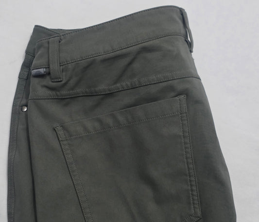 Pantalon Lululemon 33 Verde Deportivo (Usado)