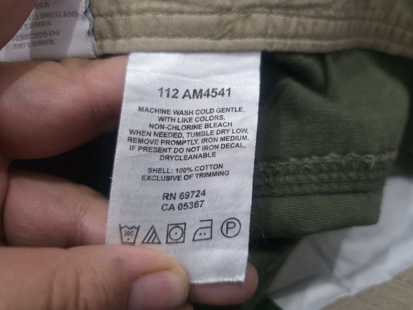 Bermuda Columbia Talla 40 Verde (Usado)