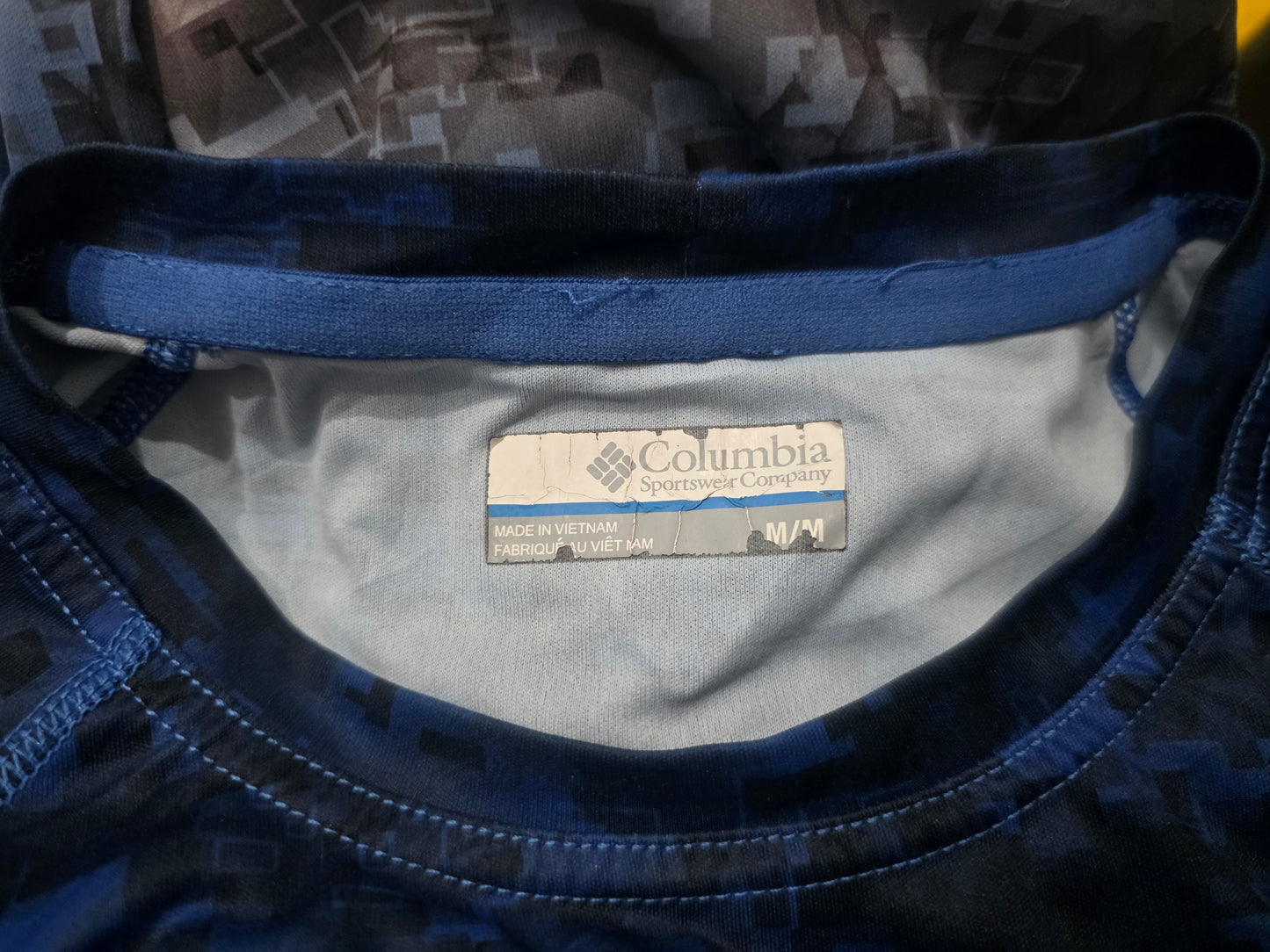 Playera Manga Larga Columbia Pfg Mediana M Azul Rojo Blanco (Usado)