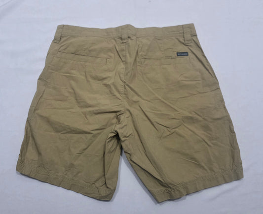 Bermuda Columbia Talla 34 Cafe (Usado)