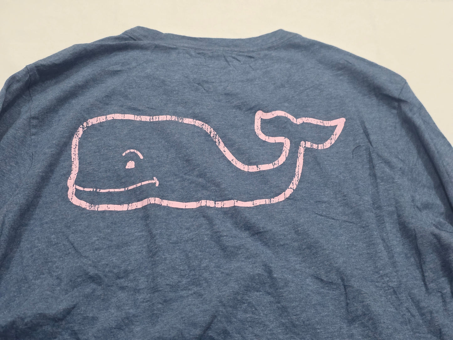 Playera Vineyardvines Medianam Azul Ballena Rosa Manga Larga