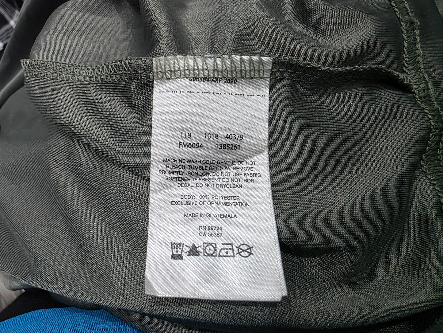 Playera Columbia Pfg Mediana M Verde Manga Larga (Usado)