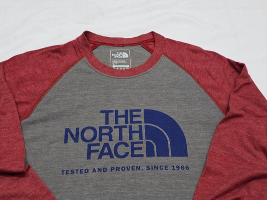 Playera Manga 3/4 The North Face Chico S Gris Vino (Usado)