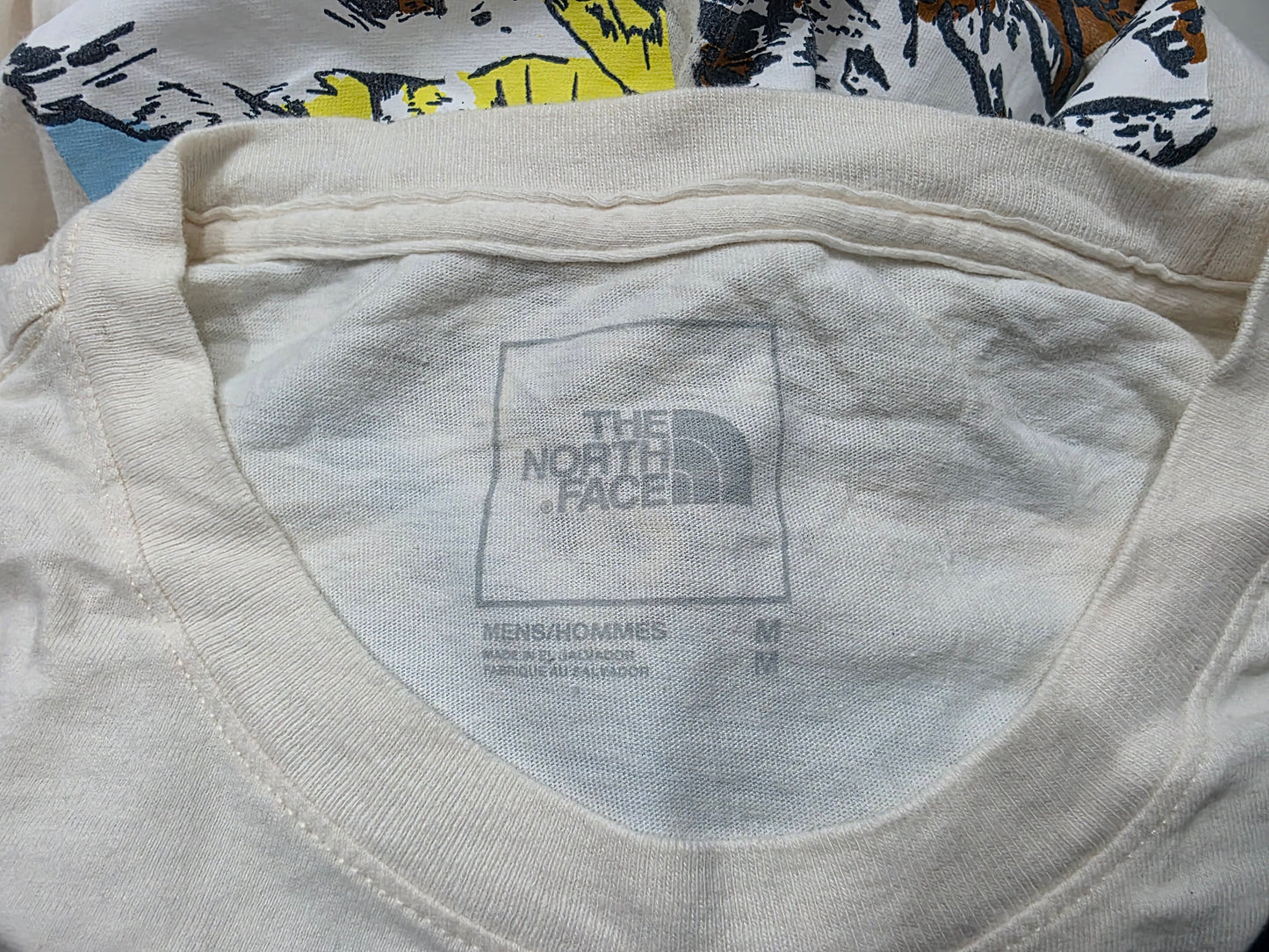 Playera The North Face Mediana M Beige (Usado)