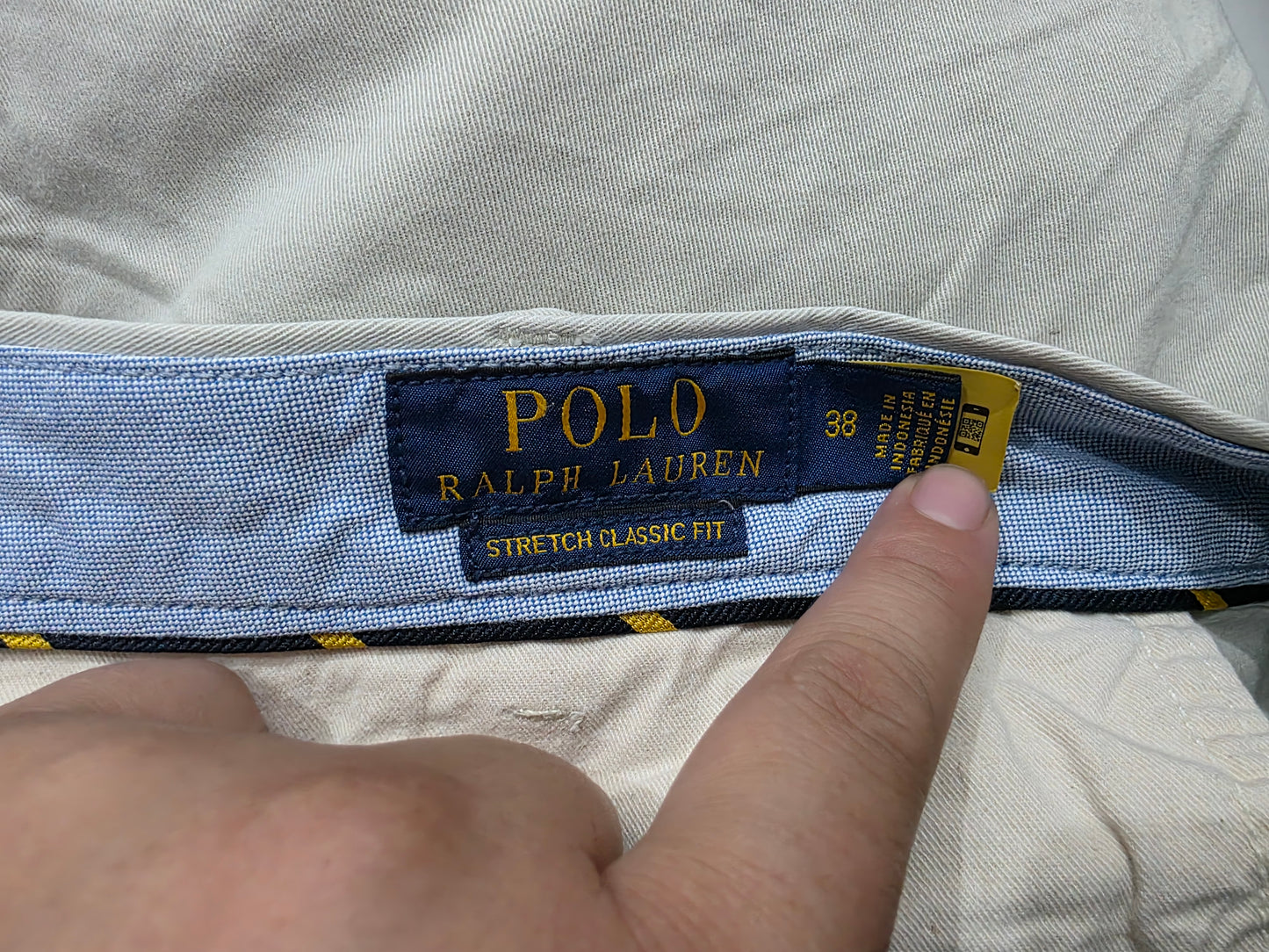 Bermuda Ralph Lauren Talla 38 Stretch Classic Fit Beige Pony (Usado)