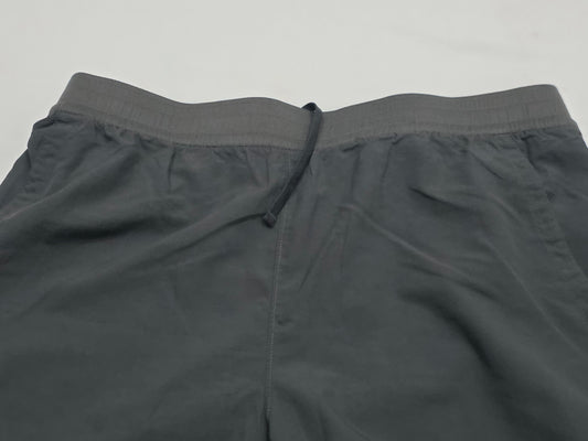 Bermuda The North Face Xgrande Xl Gris Oscuro (Usado)
