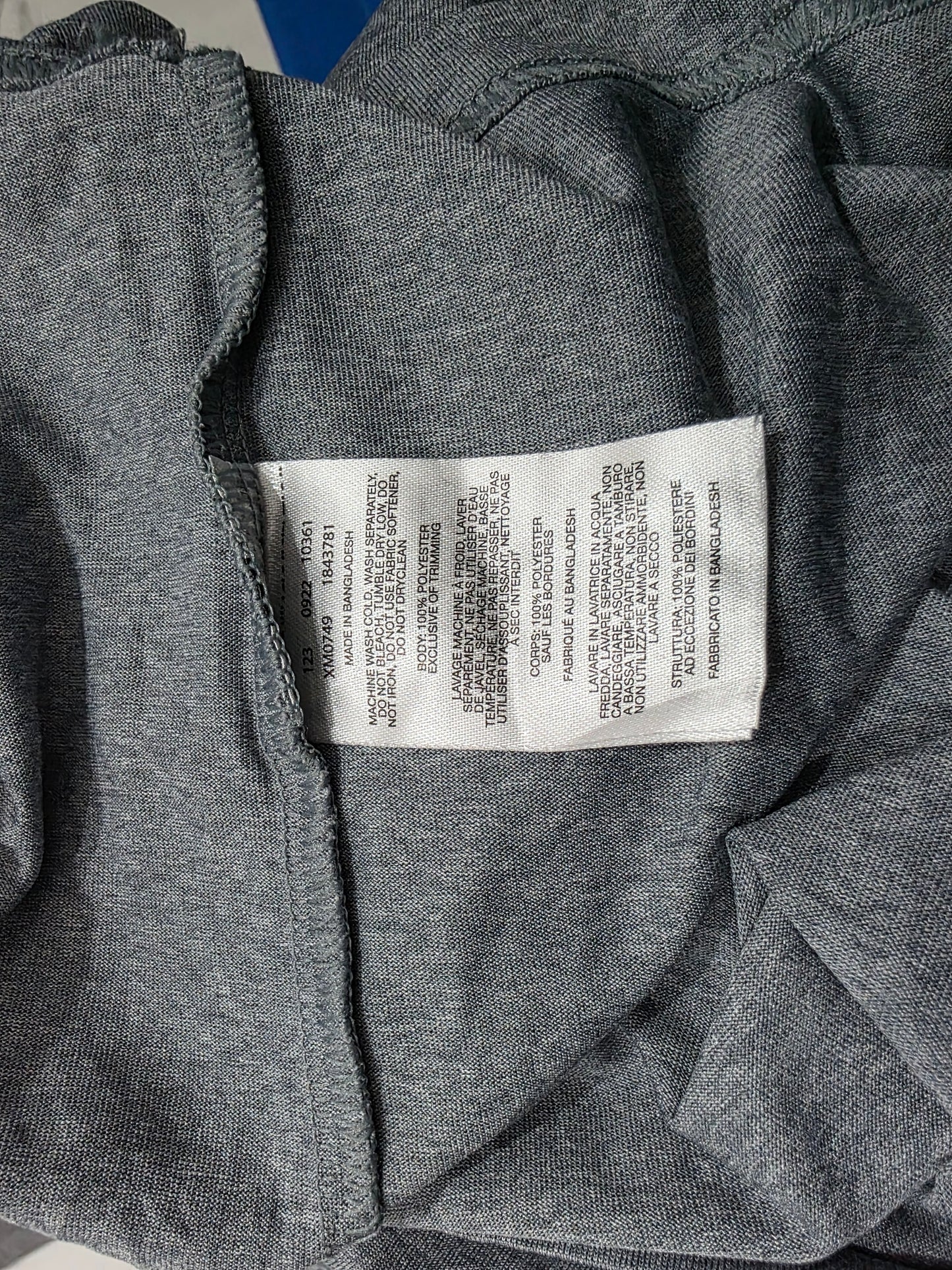 Playera Columbia Mediana M Regular Fit Gris (Usado)