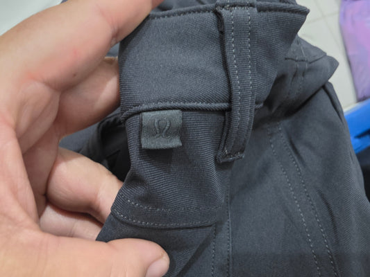 Pantalon Lululemon Talla 32 Azul Oscuro (Usado)