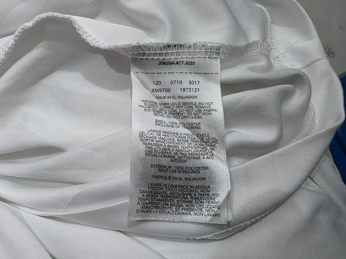 Playera Con Gorro Manga Larga Columbia Grande L Blanca (Usado)