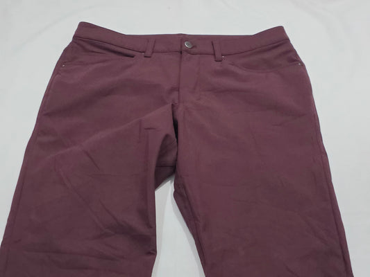 Pantalon Lululemon Talla 32 Deportivo Vino (Usado)