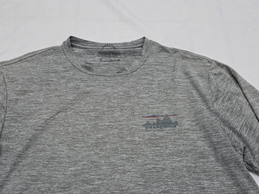 Playera Deportiva Patagonia Mediana M Gris Manga Corta (Usado)