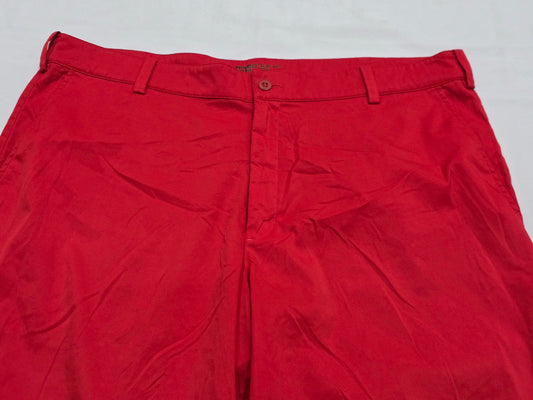 Bermuda Nike Golf Talla 36 Coral Oscuro (Usado)