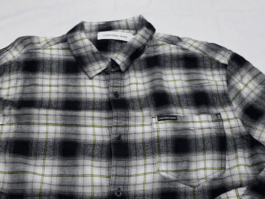 Camisa Calvin Klein Xgrande Xl Negro Y Blanco Cuadr (Usado)