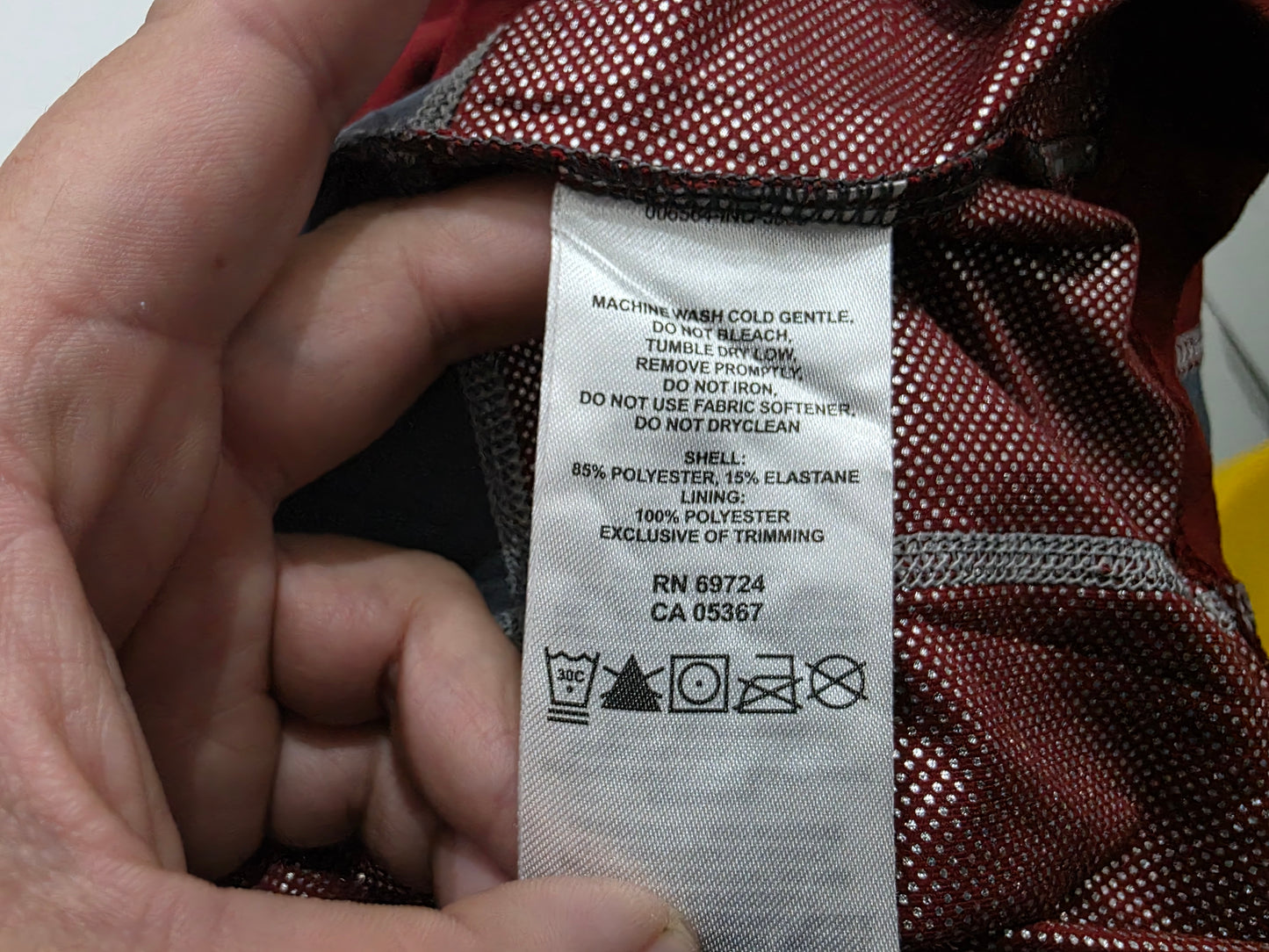 Playera Columbia 2xl Termica Manga Larga Vino (Usado)