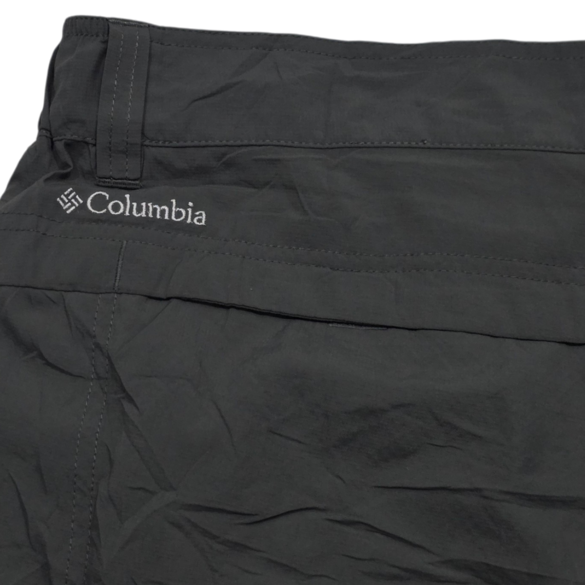 Bermuda Columbia Talla 42 Gris
