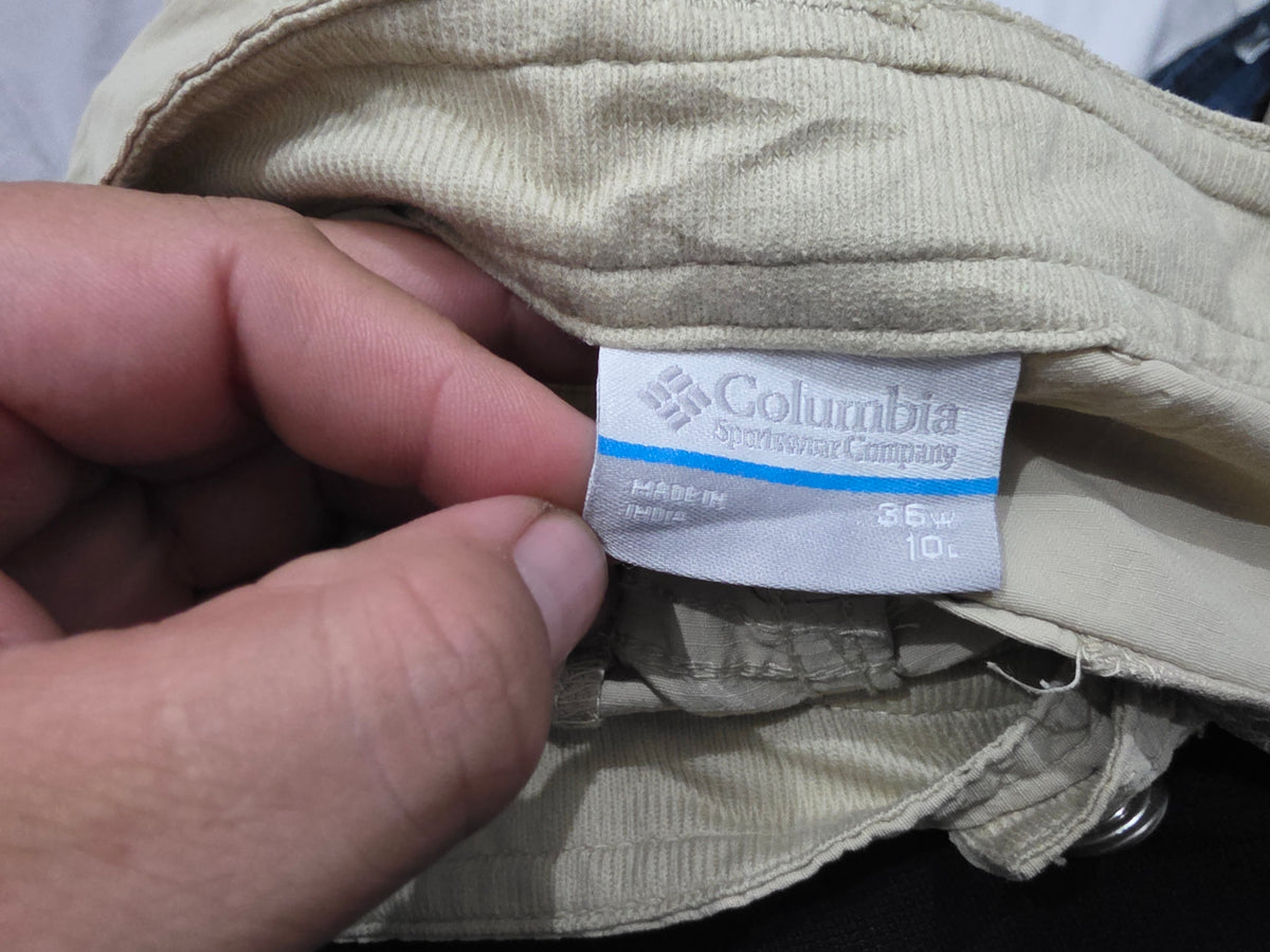 Bermuda Columbia Talla 36 Caqui (Usado)
