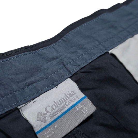 Bermuda Columbia Talla 44 Gris Azulado