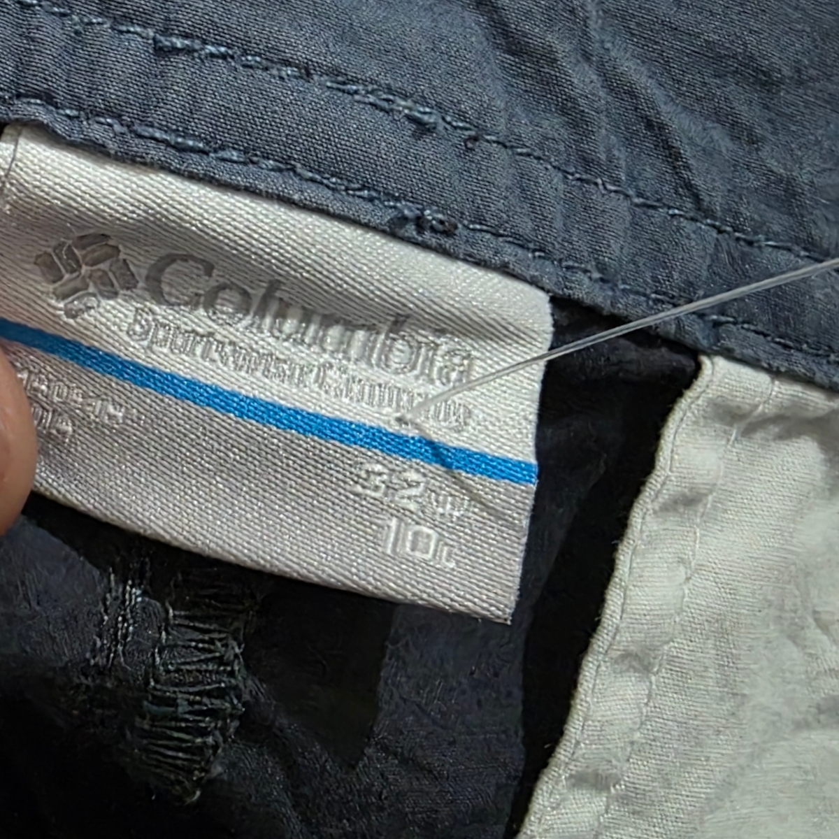 Bermuda Columbia Talla 32 Azul Grisaceo