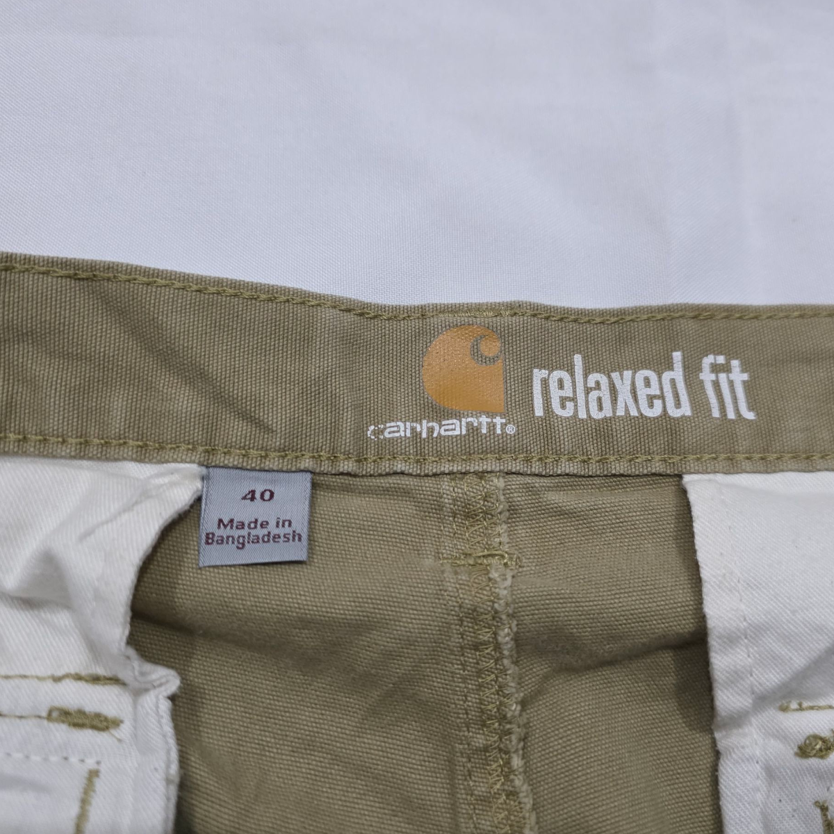 Bermuda Carhatt Talla 40 Cafe