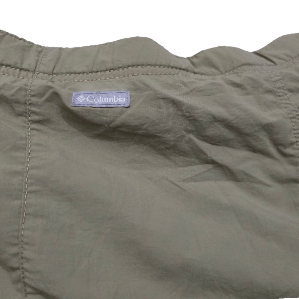 Bermuda Columbia Grande L Verde Con Cinturon Omni Shade