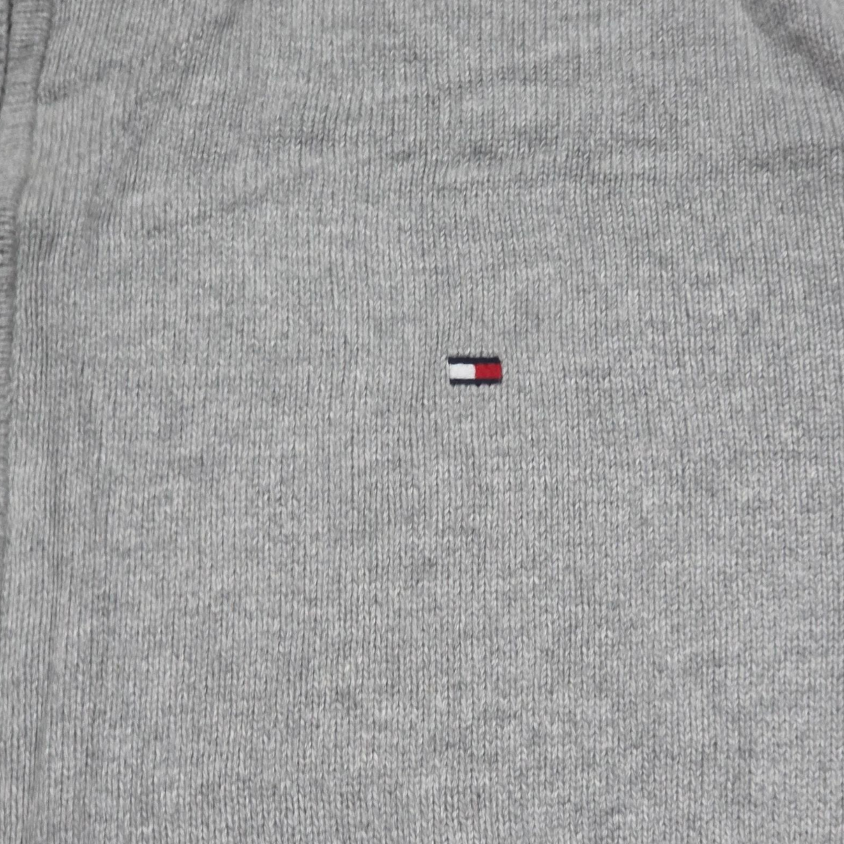 Sueter Tommy Hilfiger Grande L Gris Cierre