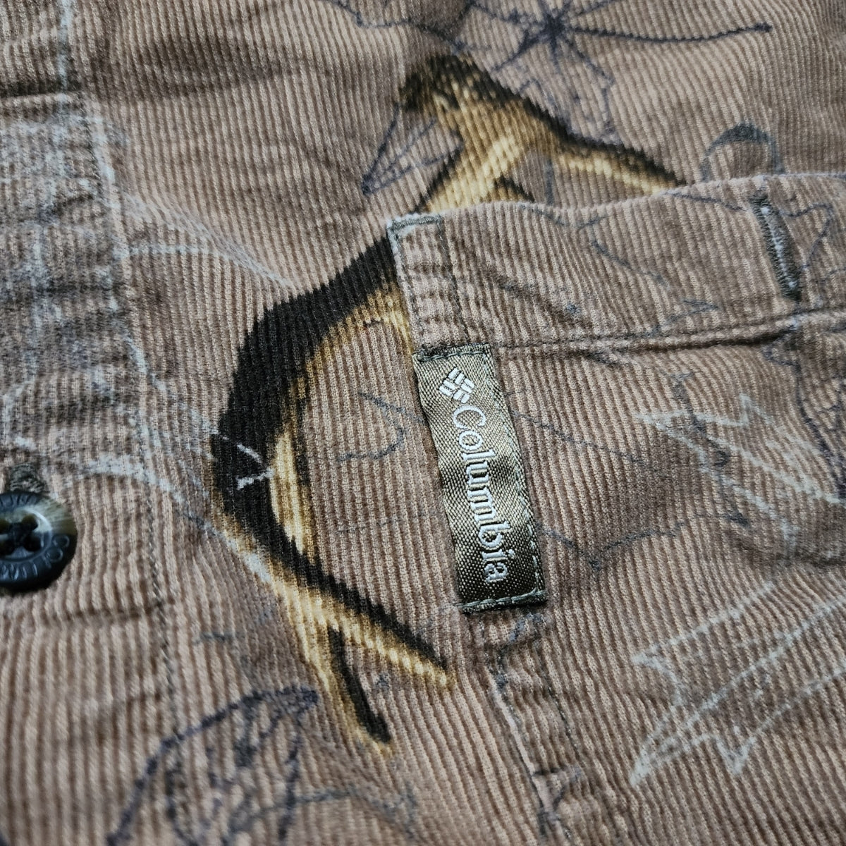 Camisa Columbia Mediana M Café Pana Cuernos Venado
