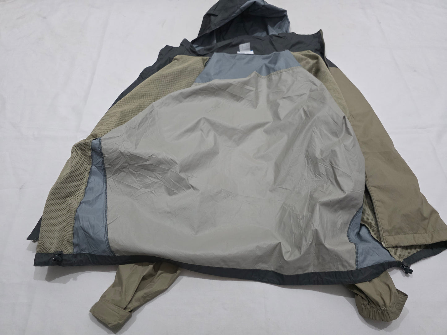 Chamarra Ligera Columbia Resistente Agua Cafe 2xl