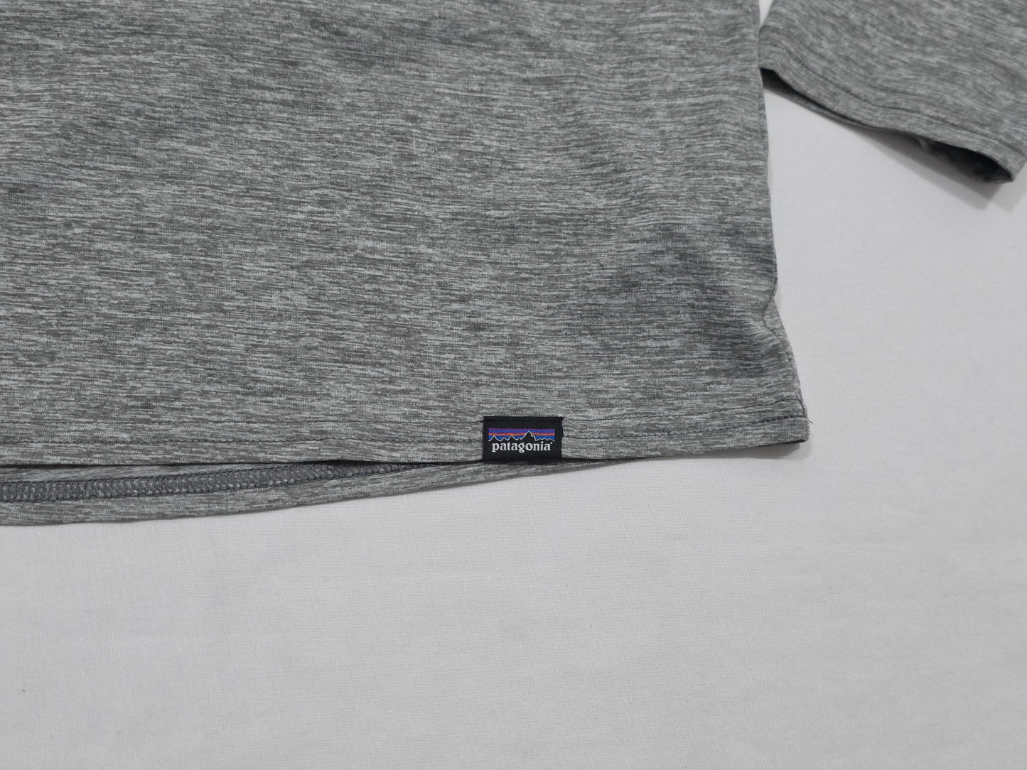 Playera Manga Larga Patagonia Chico S Gris