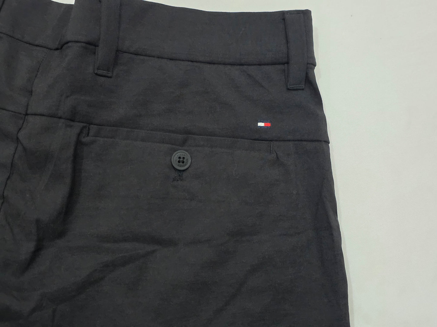 Bermuda Tommy Hilfiger Talla 33 Negro
