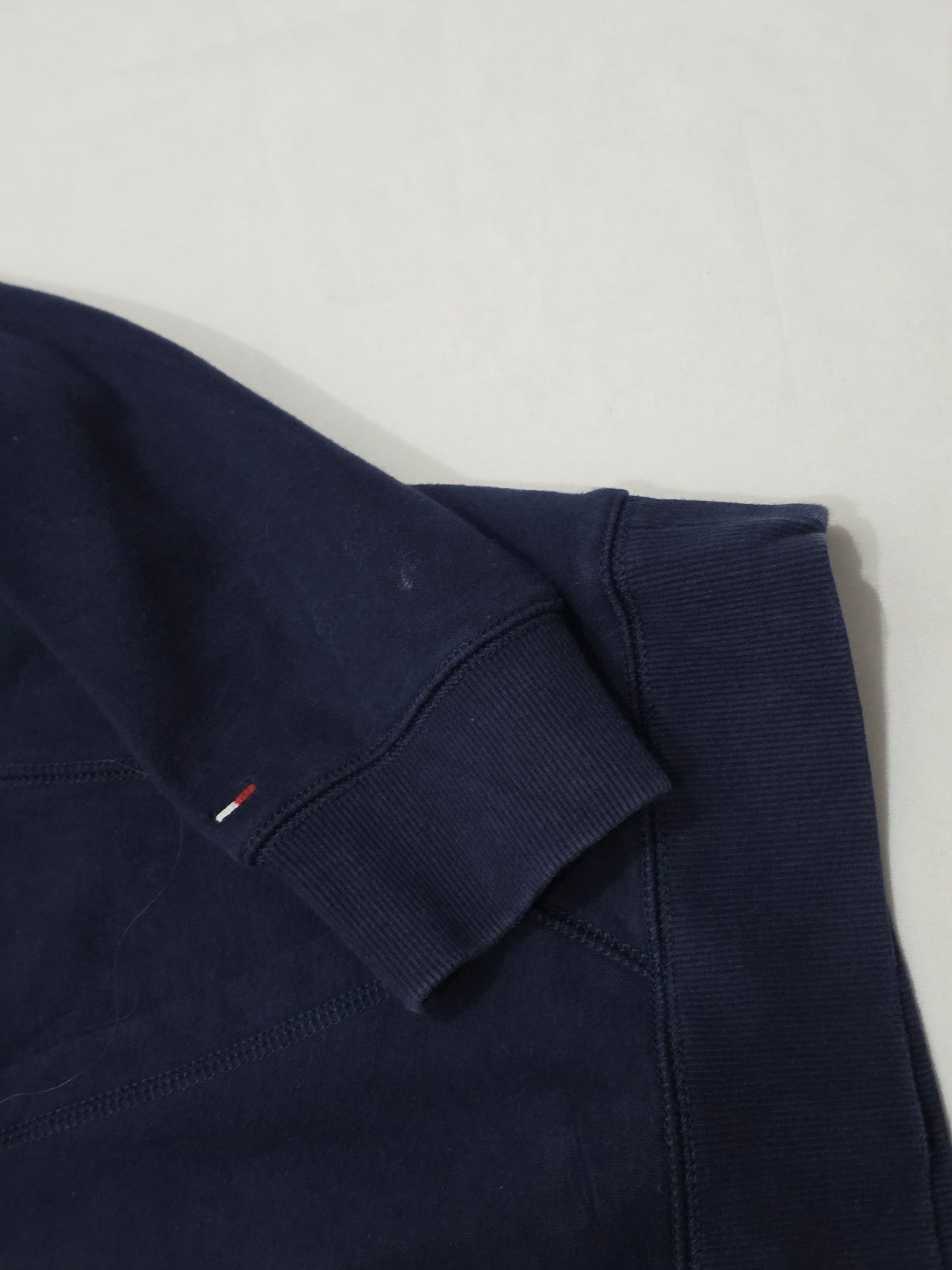 Sudadera Tommy Hilfiger Grande L Azul Detalle En Area Rojo