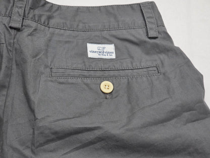 Bermuda Vineyard Vines Talla 32 Gris Oscuro