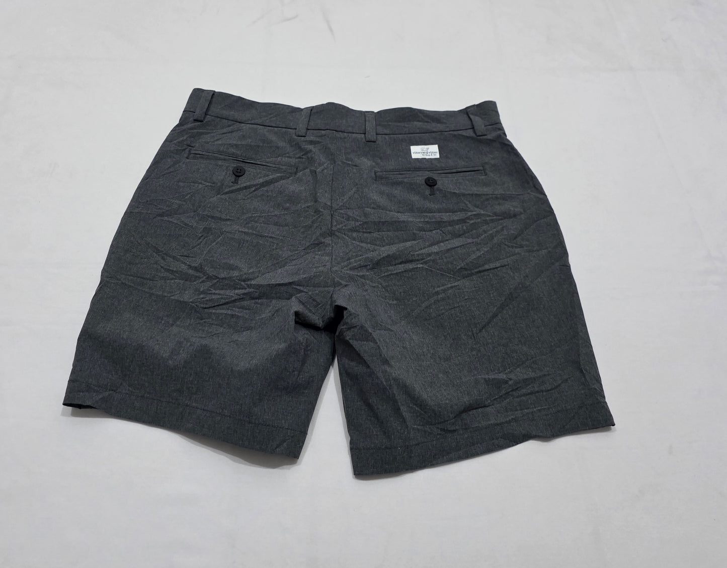 Bermuda Vineyard Vines Talla 32 Performance Gris
