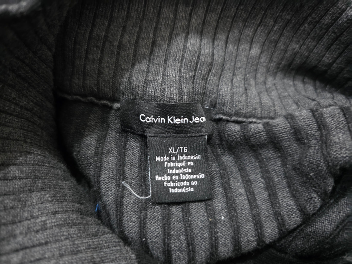 Sueter Calvin Klein Xgrande Xl Gris Oscuro Cierre Corto