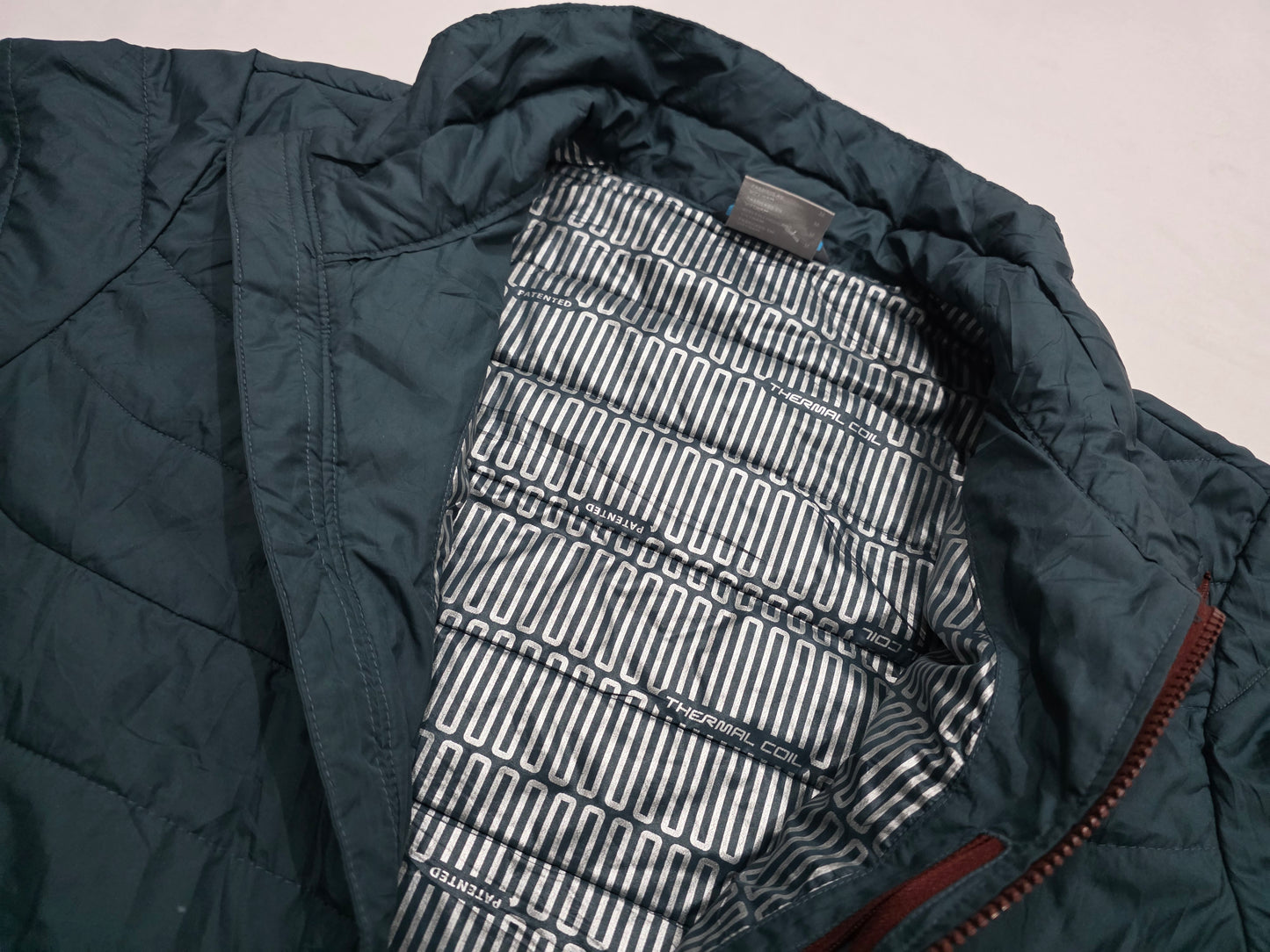 Chamarra Columbia Mediana M Therma Coil Azul Petroleo