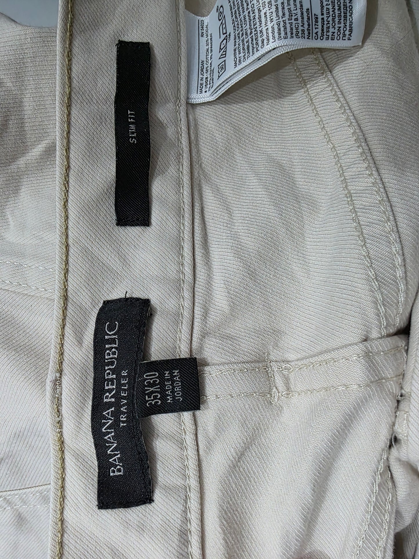 Pantalon Banana Republic 35x30 Traveler Slim Fit Beige