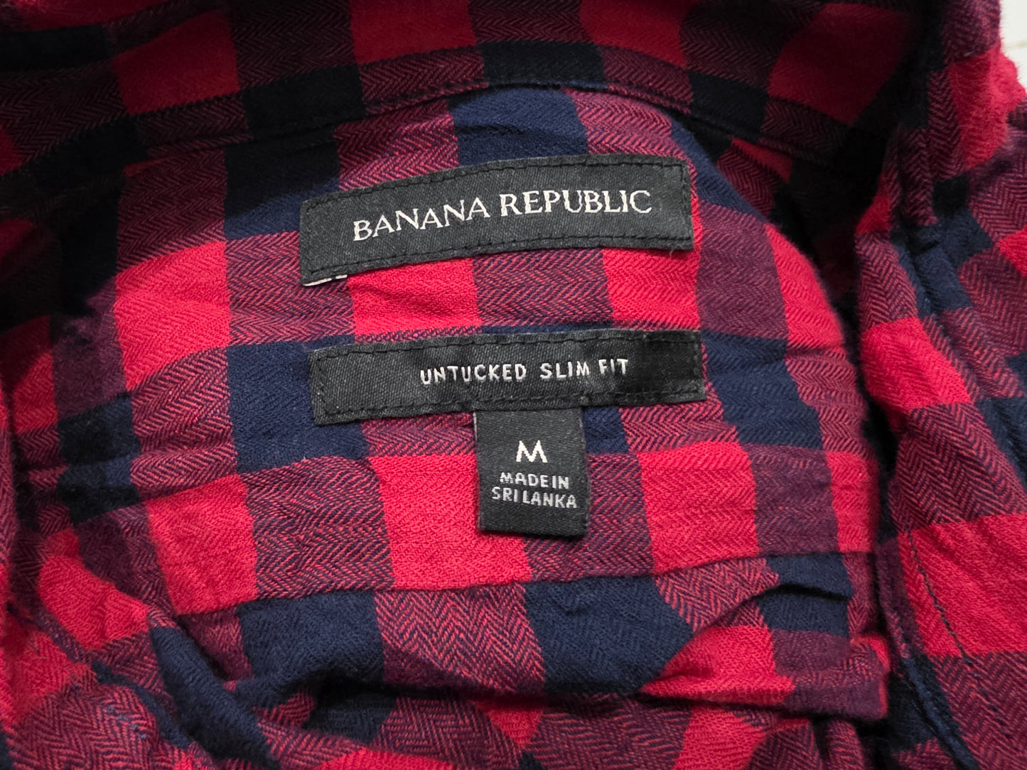 Camisa Banana Republic Mediana Untucked Slimfit roja cuadro