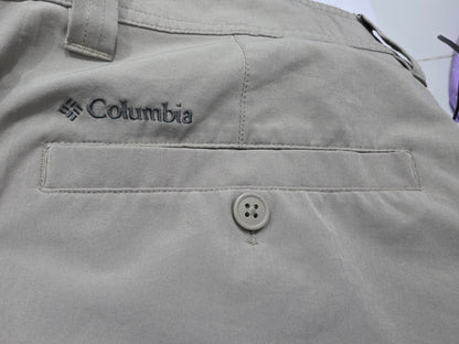 Bermuda Columbia Omni Shade Talla 40 Cafe