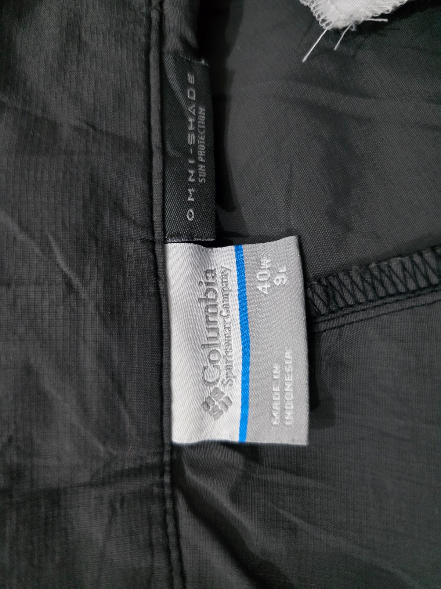 Bermuda Columbia Gris Talla 40