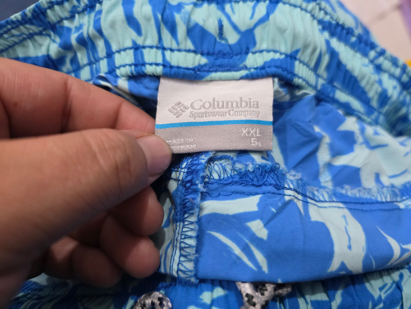 Bermuda Columbia 2xl Azul Y Flores