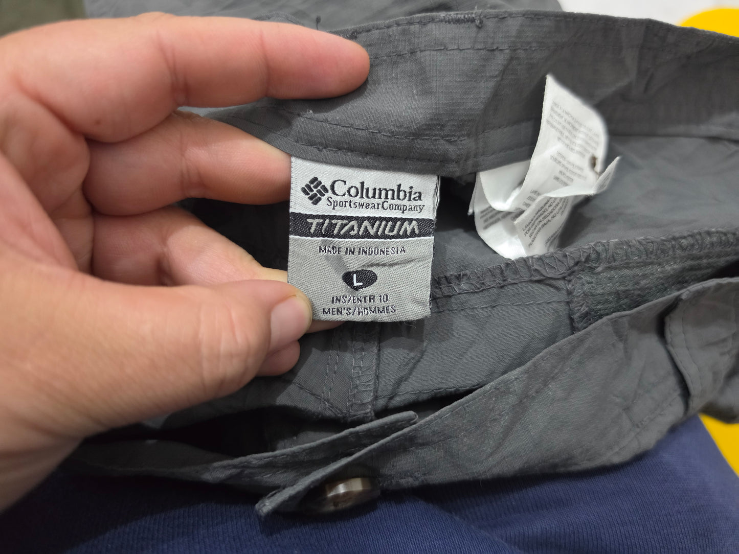 Barmuda Columbia Titanium Grande L Gris