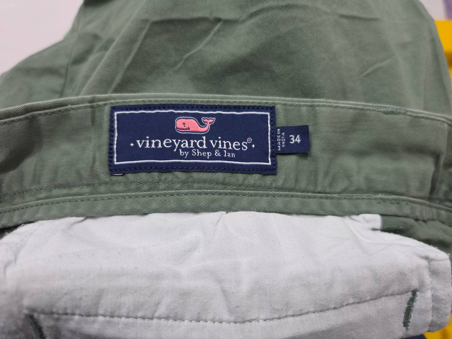 Bermuda Vineyard Vines Talla 34 Verde