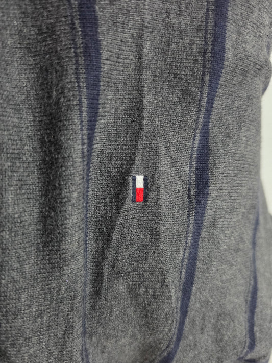 Sueter Tommy Hilfiger Grande L Gris Lineas