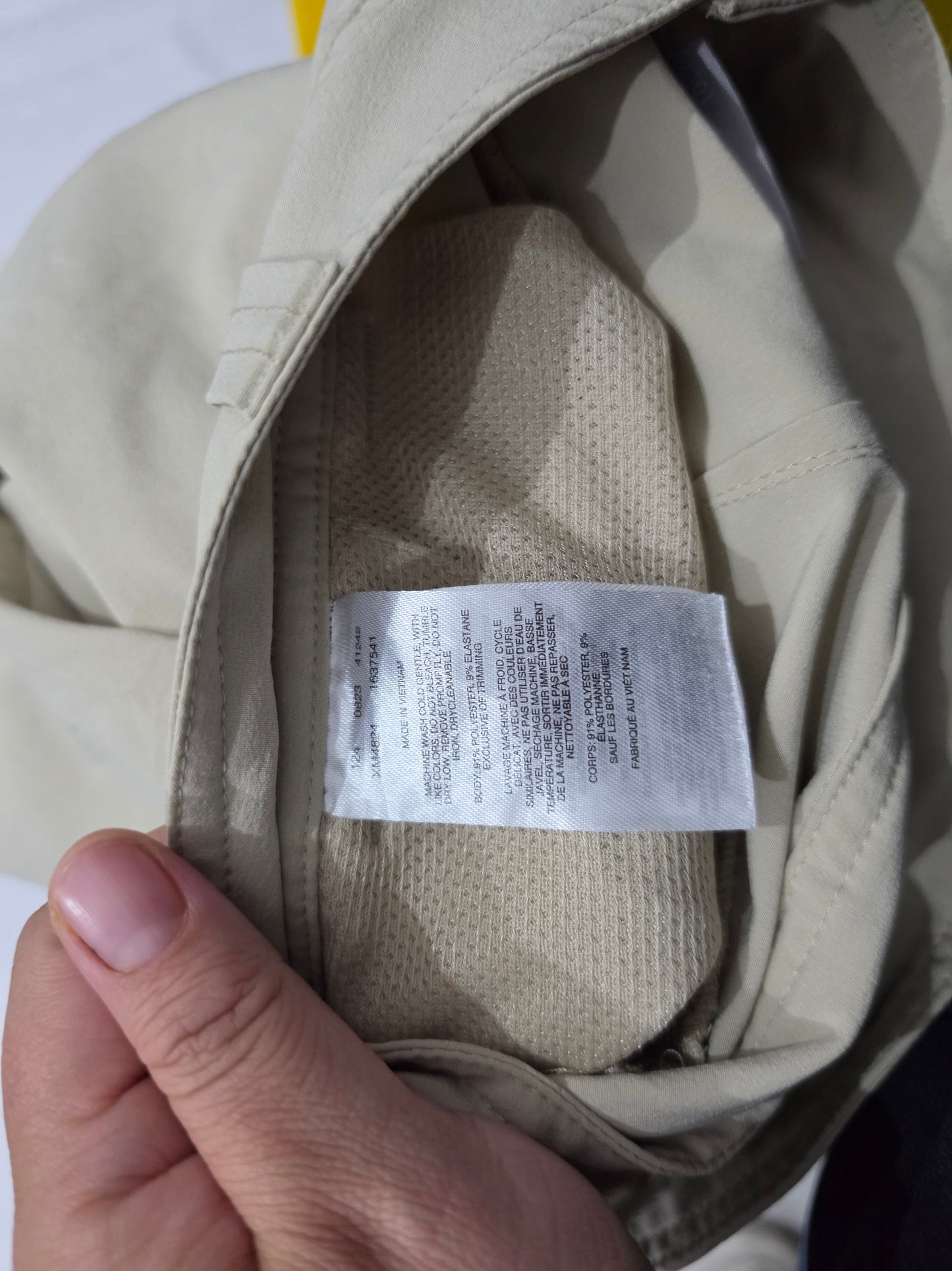 Bermuda Columbia Talla 40 Beige