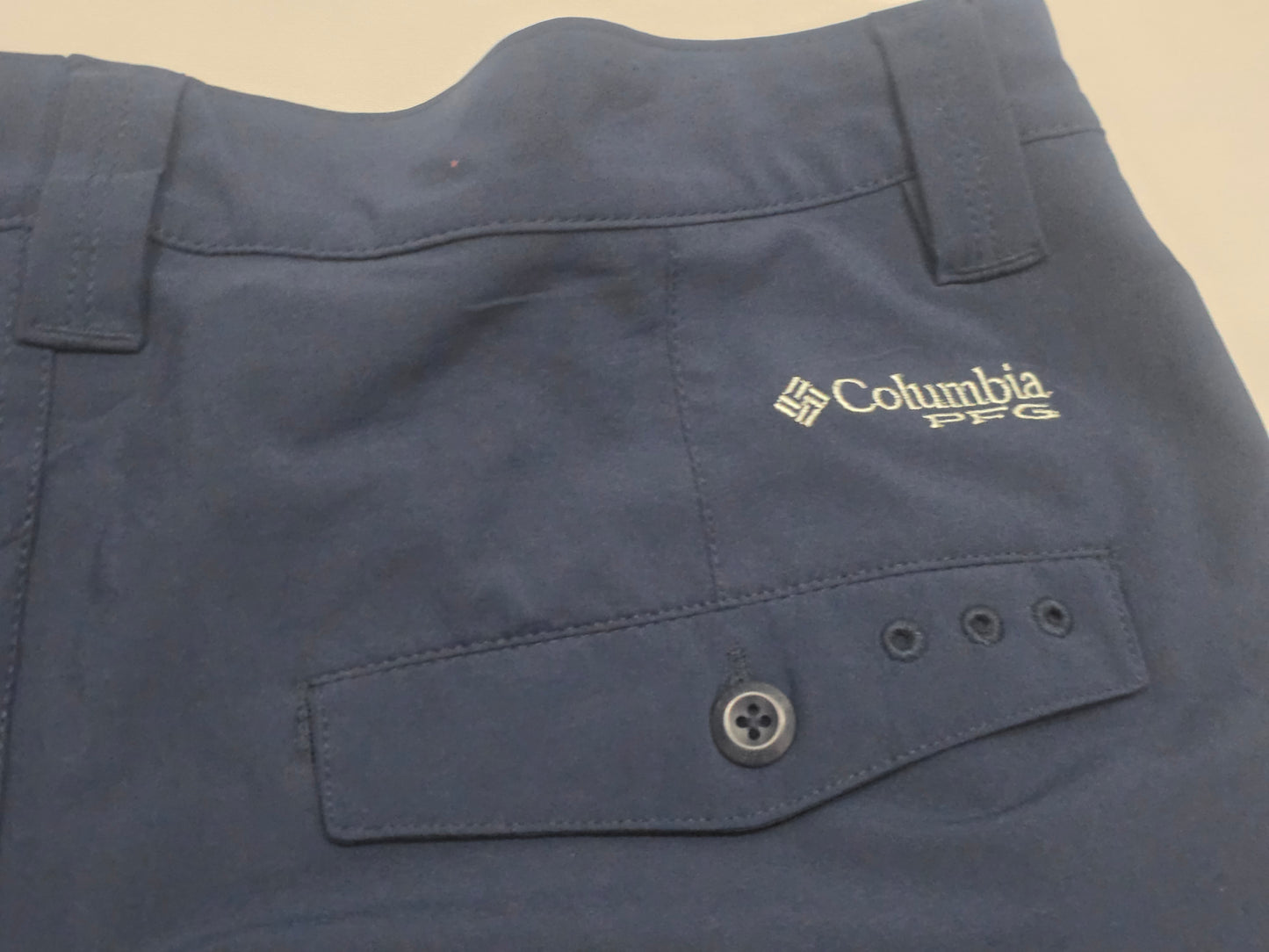 Bermuda Columbia Pfg Talla 34 Azul (Usado)