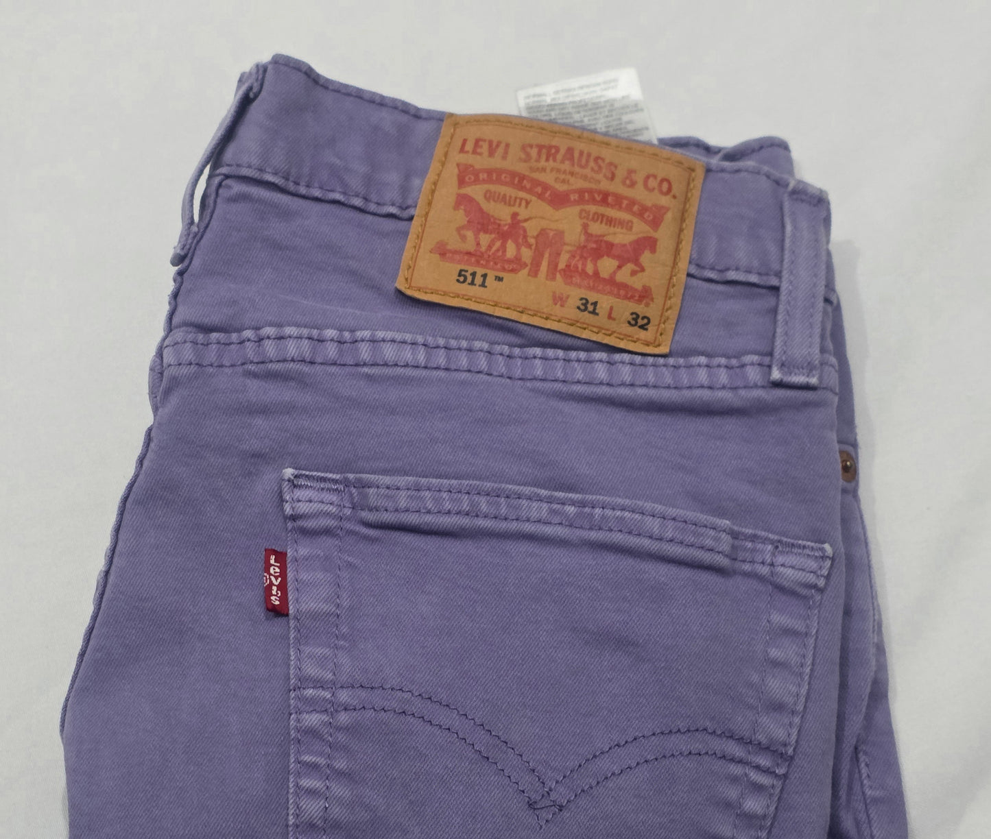 Pantalon Slimfit Levis 511 31x32 Lila (Usado)