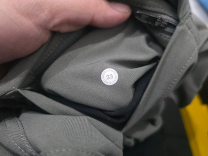 Pantalon Lululemon 33 Verde Deportivo (Usado)