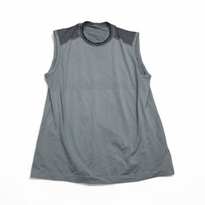 Playera Sin Mangas Lululemon Grande L Gris (Usado)